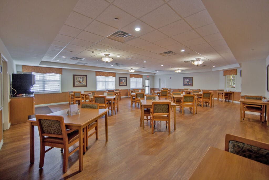 Charter Senior Living Of Pekin Dining Area